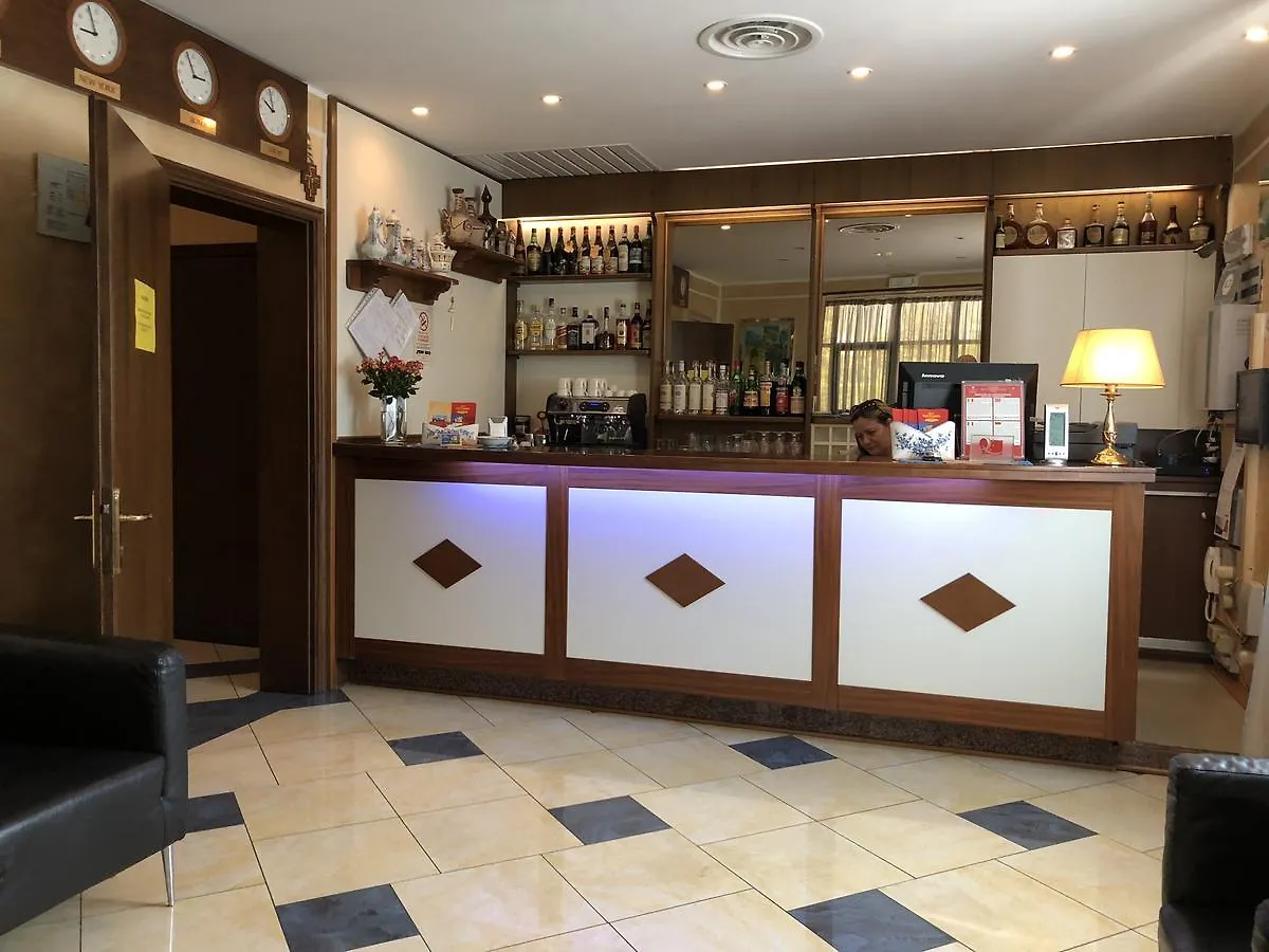 Hotel Victoria باسّانو ديل غرابّا