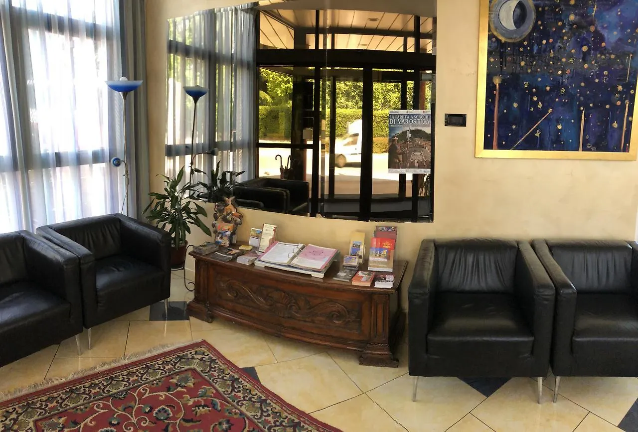 Hotel Victoria باسّانو ديل غرابّا